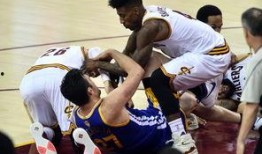 今日篮球独家爆料最新消息,今日篮球最新爆料，揭秘篮坛惊天大事件！